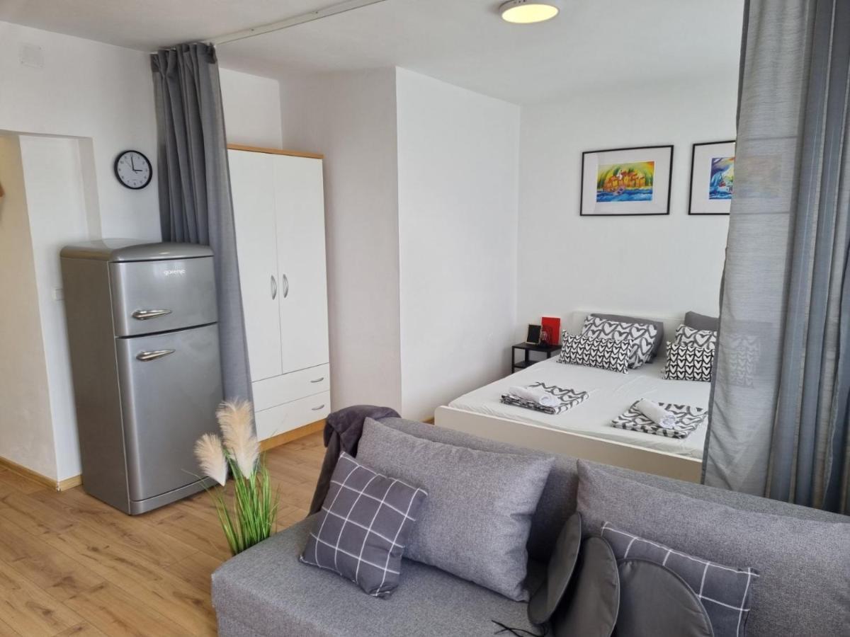 Apartmani Mali Selce Εξωτερικό φωτογραφία
